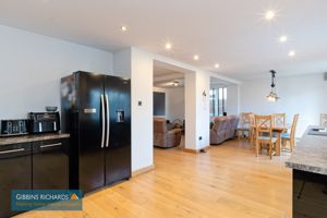 Kitchen/Dining/Family Room- click for photo gallery